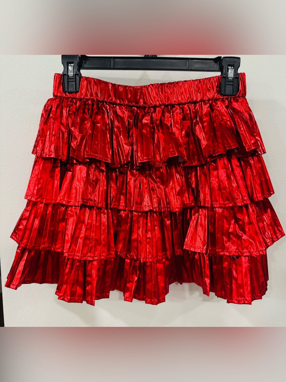 QUEEN OF SPARKLES Metallic Pleat Ruffle Skort